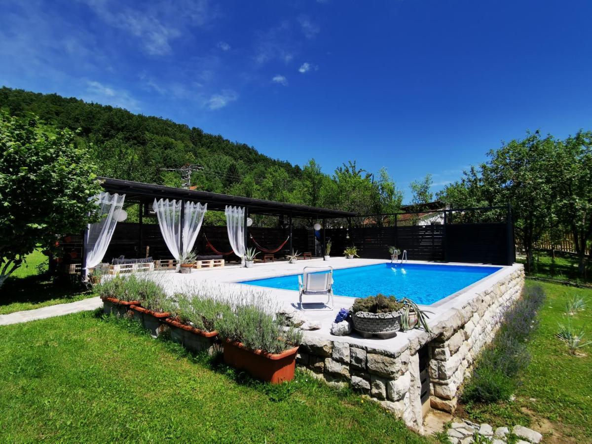 Mila Holiday Home Lohovo エクステリア 写真